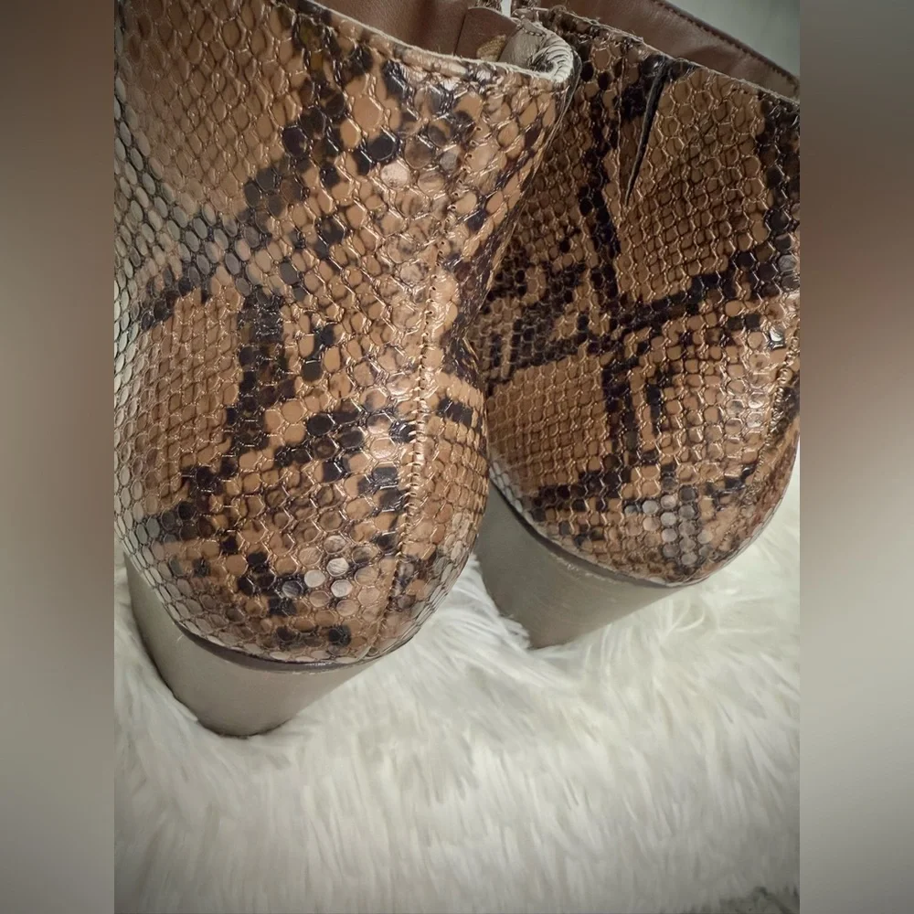 Lane Bryant Brown Snake Texture Ankle‎ Boots